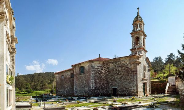 Iglesia de Santa María de Roo